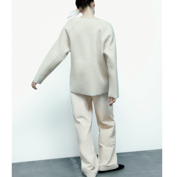 Zara Round Neck Long Sleeve Oversized Bouclé Sweatshirt Sz:S - Picture 5 of 10